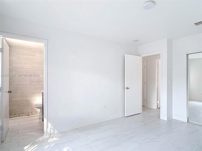 Building Photo - 4487 Pocatella Ave