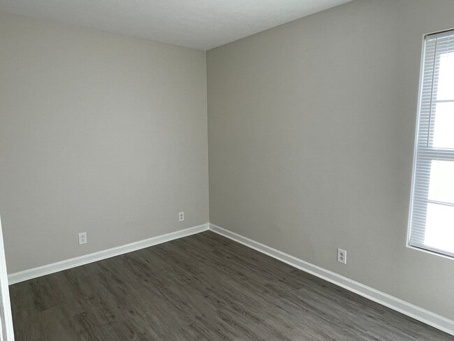 Building Photo - 1708 Underwood St