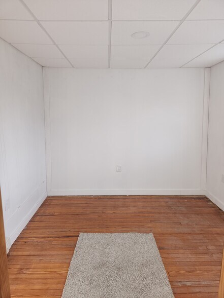Building Photo - 48 E Gay St