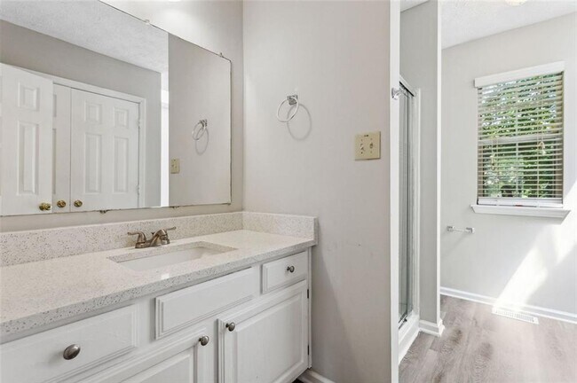 Building Photo - 525 Abbotts Hill Ln