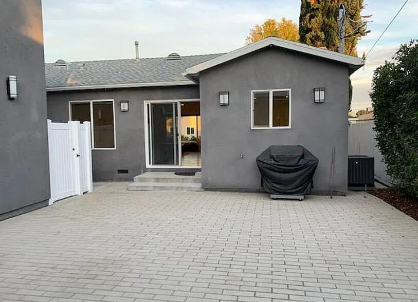 Building Photo - 5763 Bianca Ave