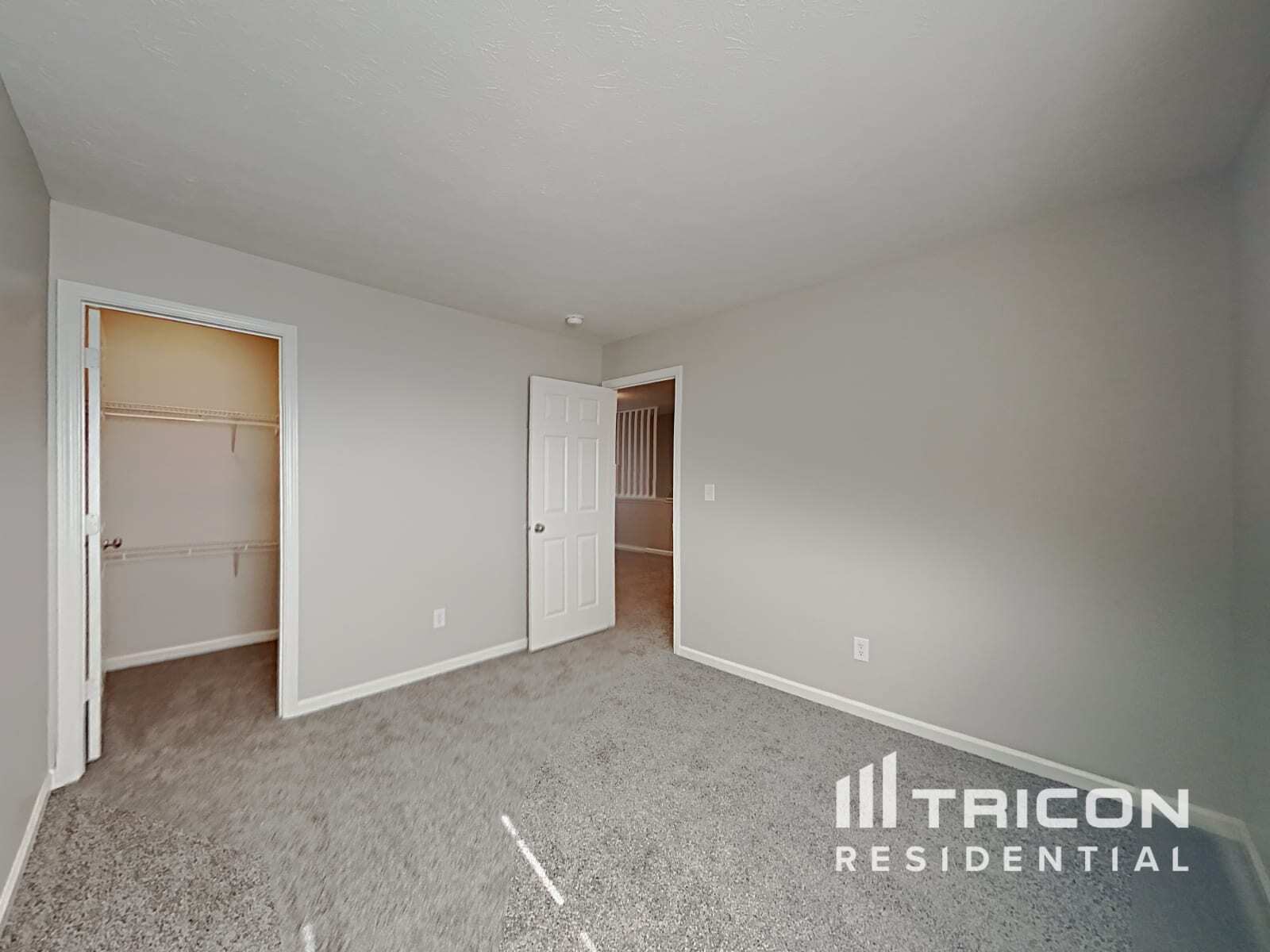 Building Photo - 722 Bluff Creek Dr