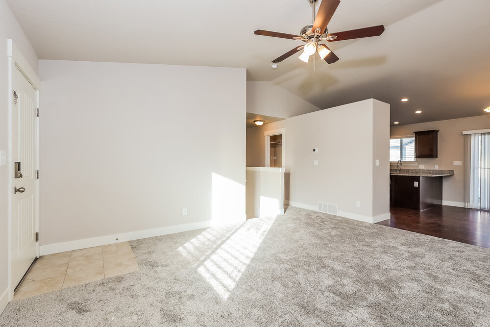 Building Photo - 2419 Prairie Ln