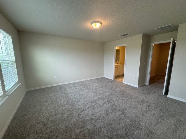 Building Photo - 6370 Tabebuia Pkwy