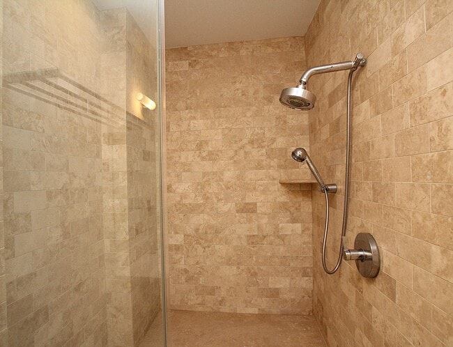 Building Photo - 239 Market St