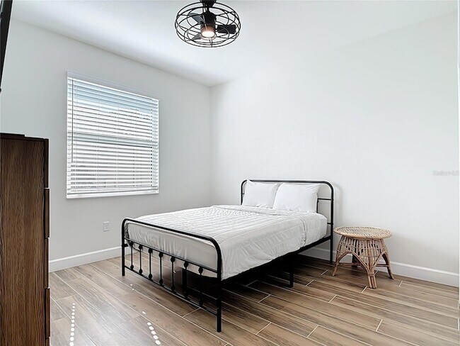 Building Photo - 26 Medalist Way