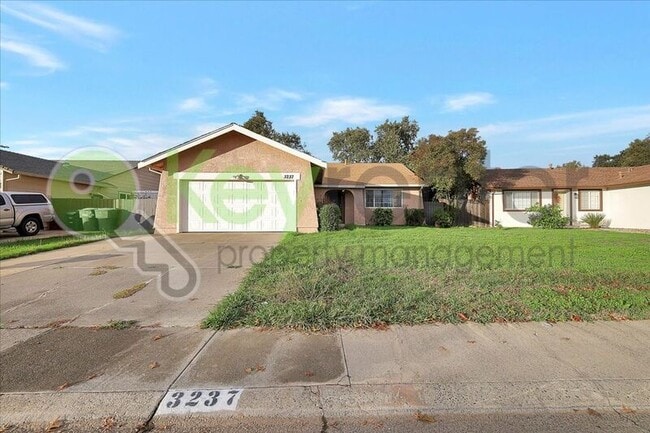 Building Photo - 3237 Irvindale Way