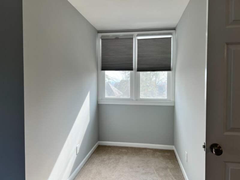 Building Photo - 4825 Chesterfield Ct