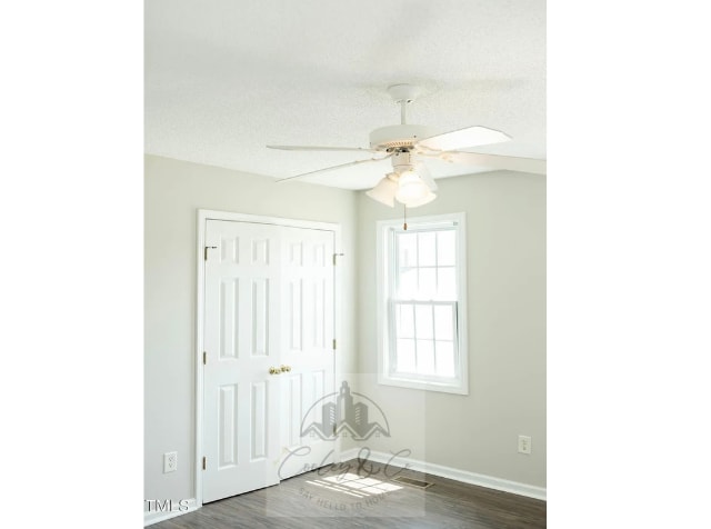 Building Photo - 12 Linsey Ct