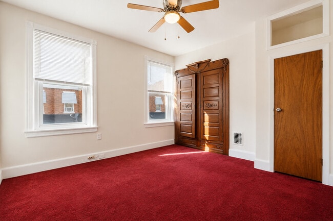 Building Photo - 45 N Lindenwood St