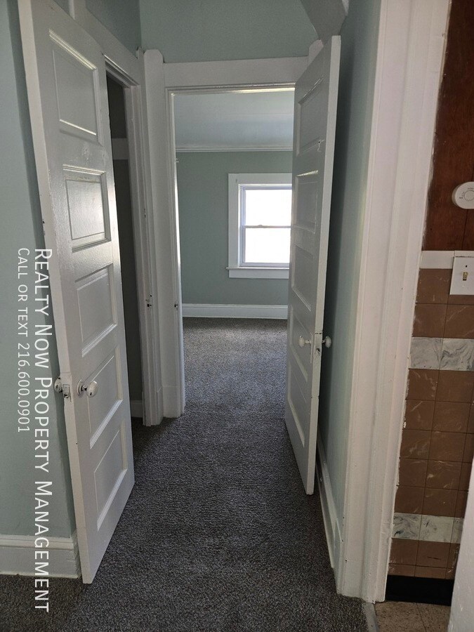 Building Photo - 3475 W 46th St