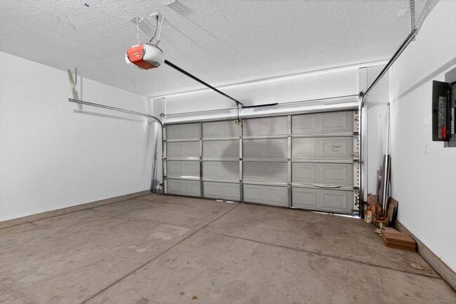 Building Photo - 968 Molten Pl NW