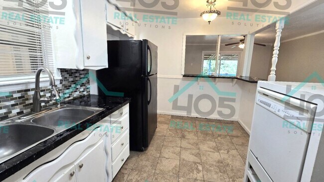 Building Photo - 4 Bedroom Rental in Del City