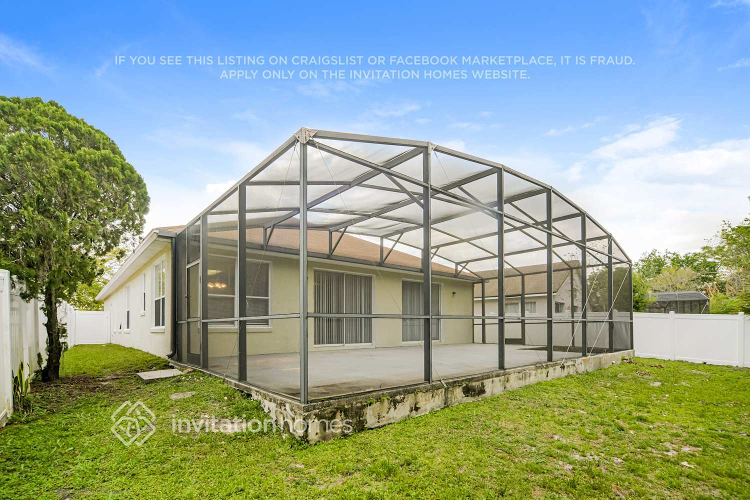 Building Photo - 1952 Bridgeview Cir