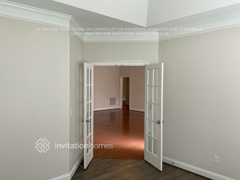 Building Photo - 136 Elizabeth Hearth Rd