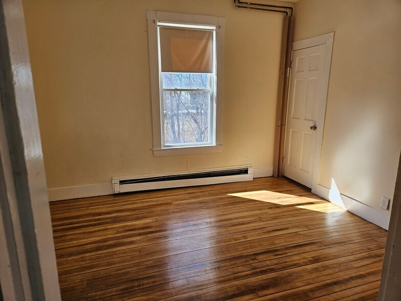 Building Photo - 24 Ninth St