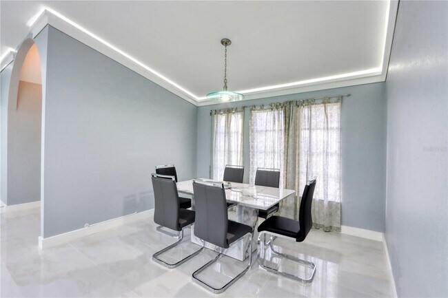 Building Photo - 2500 Rio Lisbo Ct