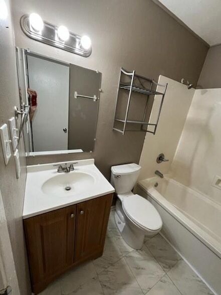 Building Photo - 1620 Beech St