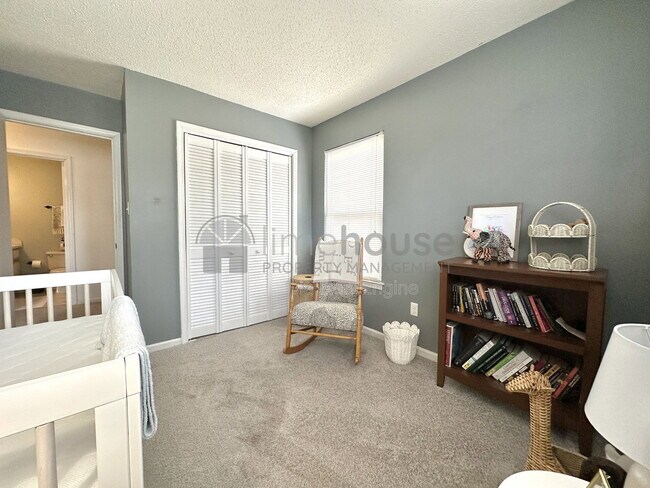 Building Photo - 828 23rd St