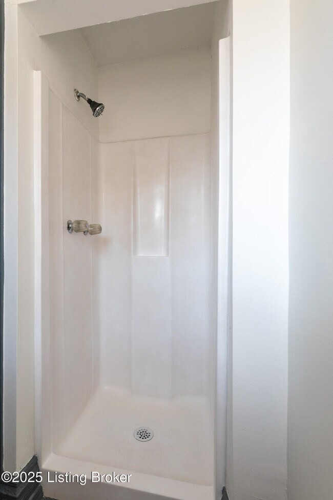 Building Photo - 1219 S 2nd St