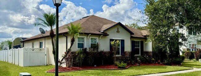 Primary Photo - 2348 Wild Tamarind Blvd