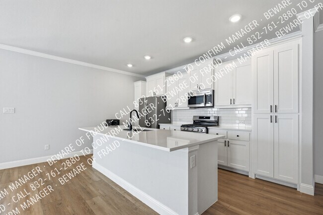 Building Photo - 248 Waters Rdg Dr