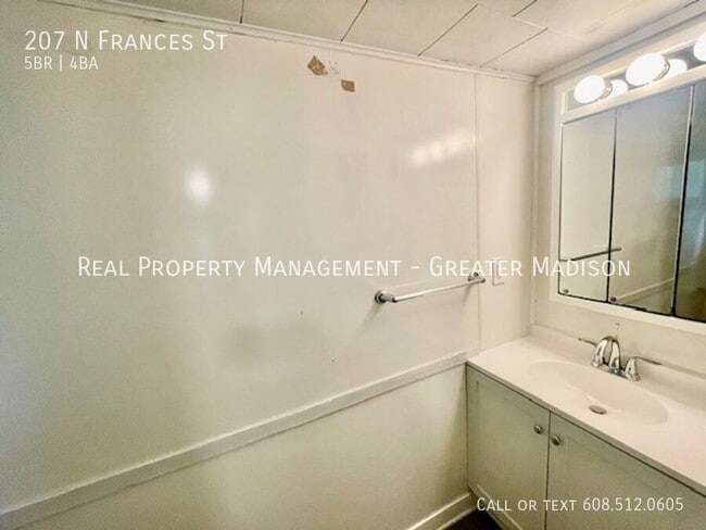 Building Photo - 207 N Frances St