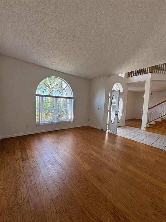 Building Photo - 2205 Wintermere Pointe Dr