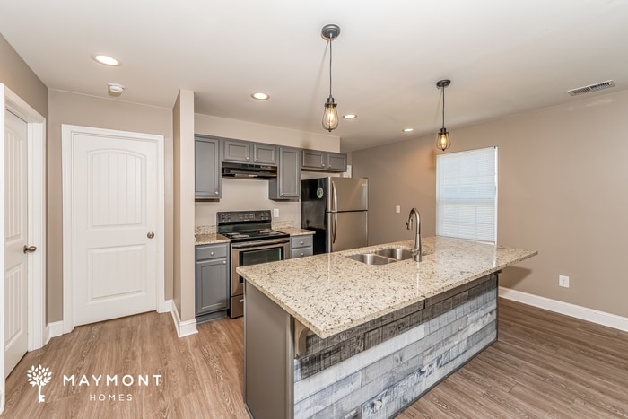 Building Photo - 3215 6th Ave N