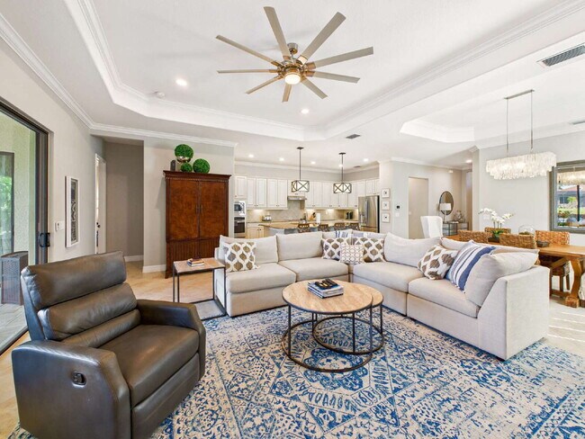 Building Photo - SEASONAL RENTAL – Available November throu...