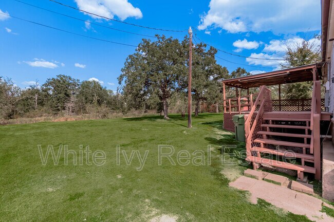 Building Photo - 30 Allen Rd