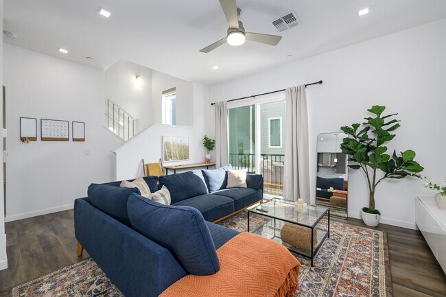 Building Photo - Fully Furnished & Move-In Ready in Midtown | Stylish & Modern Home for Rent