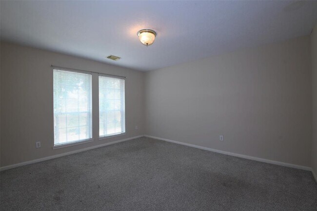 Building Photo - 18719 Racquet Sports Way