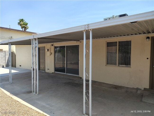 Building Photo - 5224 Del Monte Ave