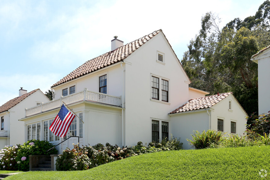 Building Photo - The Presidio Residences