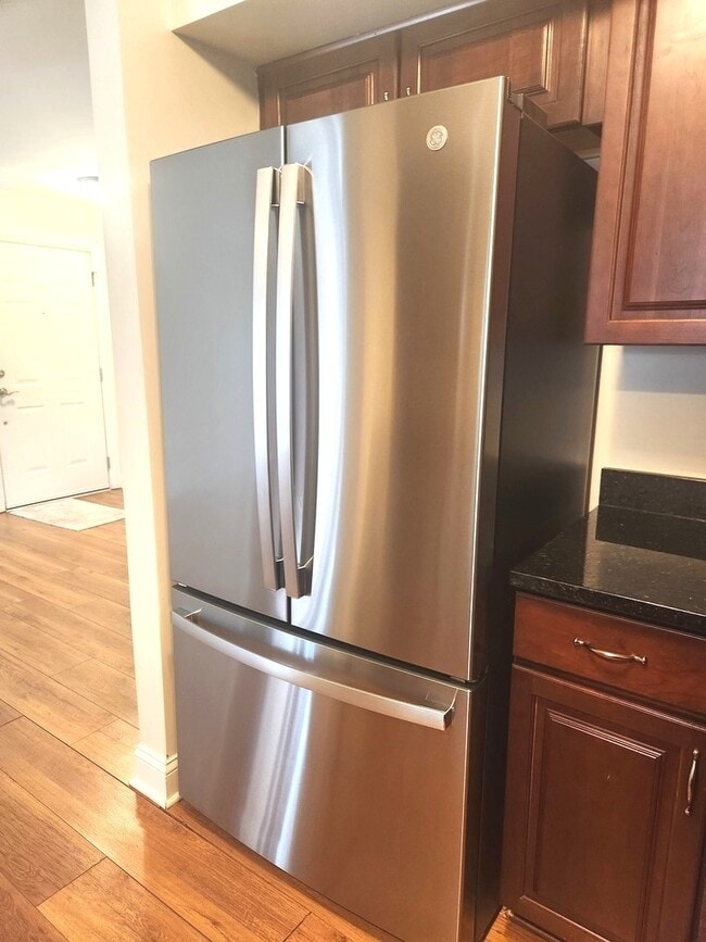 Building Photo - 43 Foxcroft Rd