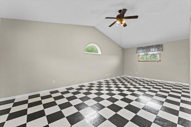 Building Photo - 1589 Mary Ln