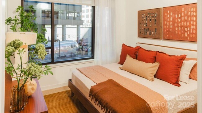 Building Photo - 2161 Hawkins St