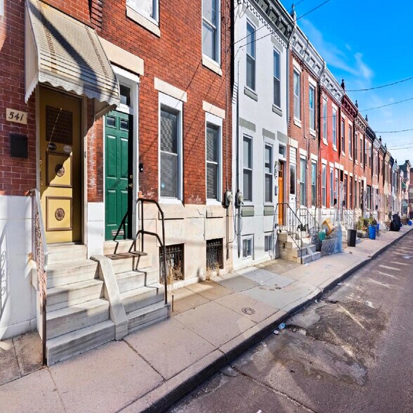 Building Photo - 539 Fernon St