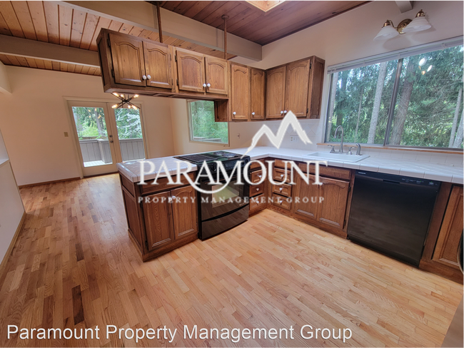 Building Photo - 4 br, 2 bath House - 13871 Manzanita Rd NE