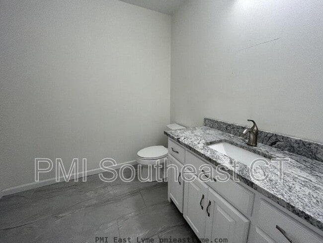 Building Photo - 23 Quakertown Mdws