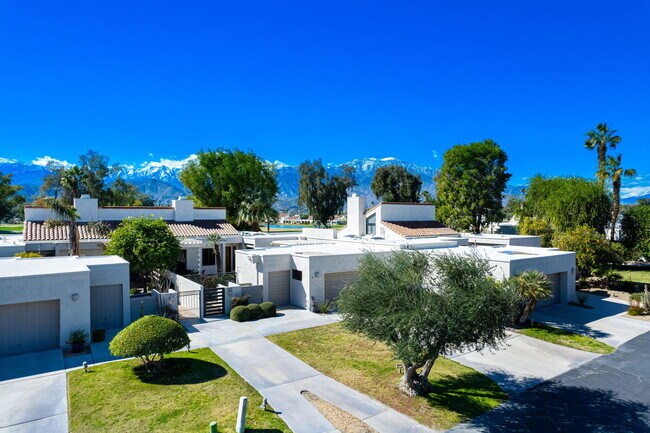 Building Photo - 717 Inverness Dr