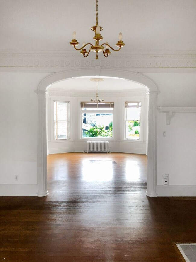Building Photo - Historic North Slope Charm with Sweeping Sound Views — 4BR/1.5BA