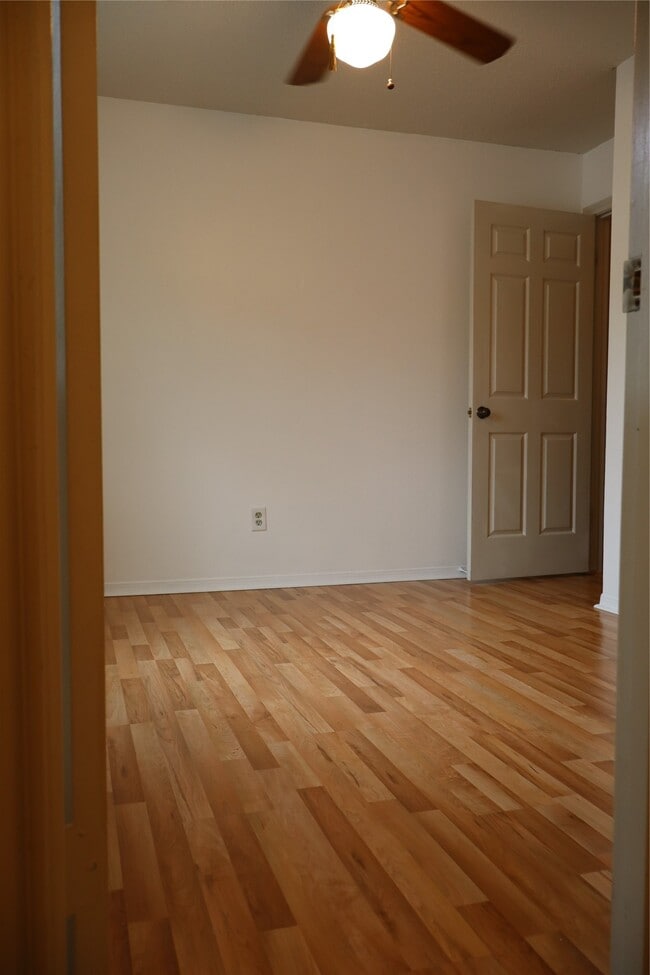 Building Photo - 6315 Seegers Trail Dr