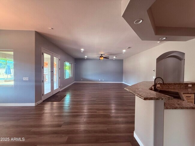 Building Photo - 3123 W Melody Dr
