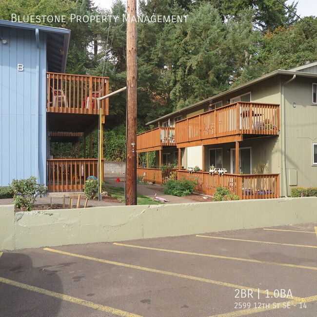 Building Photo - 2 Bedroom in South Salem - Apply Now!