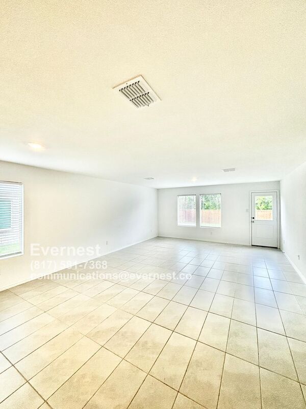 Building Photo - 1517 Vattier St