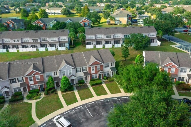 Building Photo - 4481 SW 49th Ave