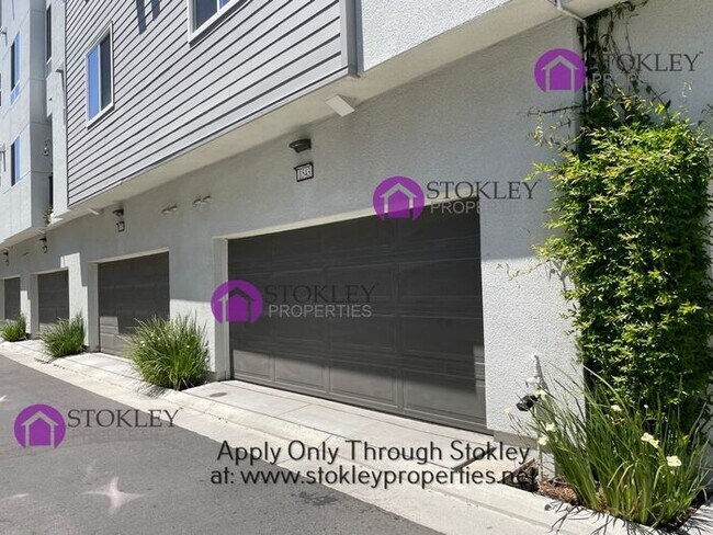 Building Photo - 1543 Longitude Dr
