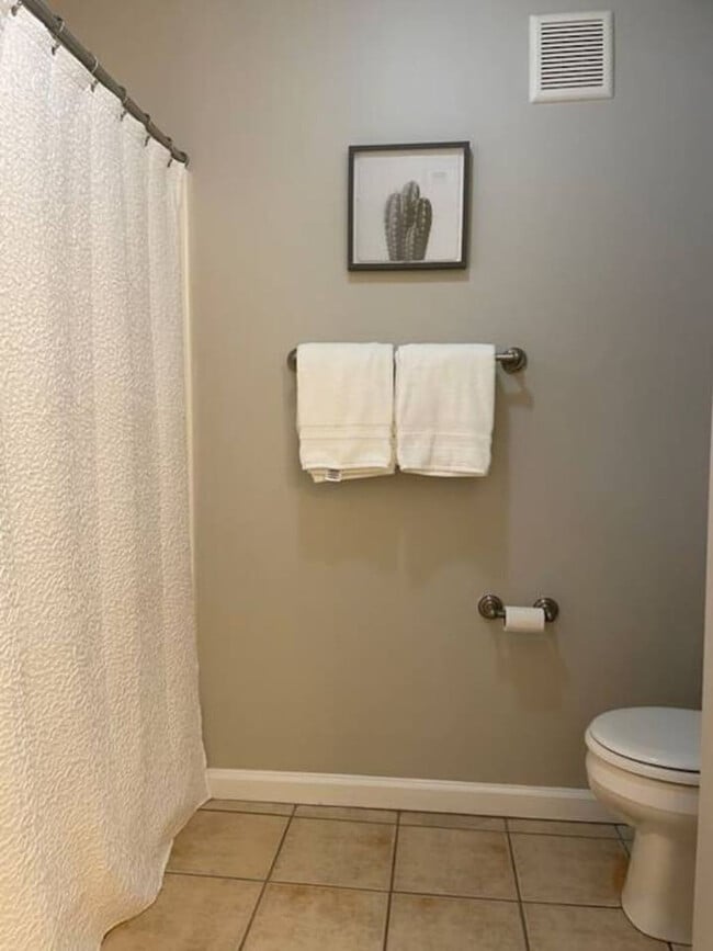 Building Photo - 3245 Clover Rd